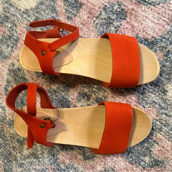Bryr Rachel Sandals in Tomato Red - Picture 2 of 6